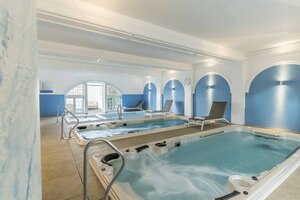 Headland Hotel